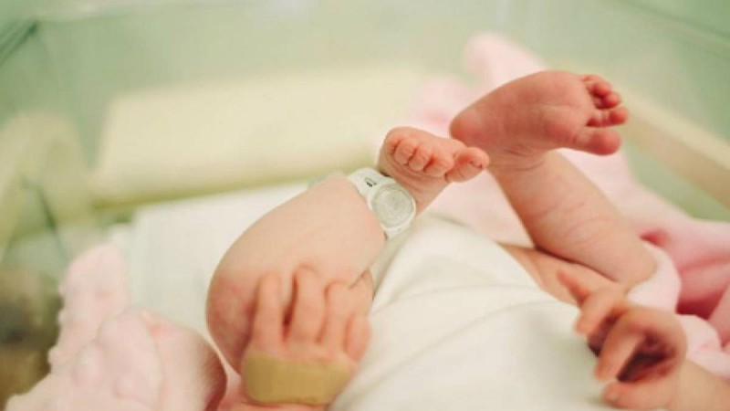 Шымкенттік дәрігерлер 800 грамм болып дүниеге келген нәрестені аман алып қалды - Қазақстан жаңалықтары