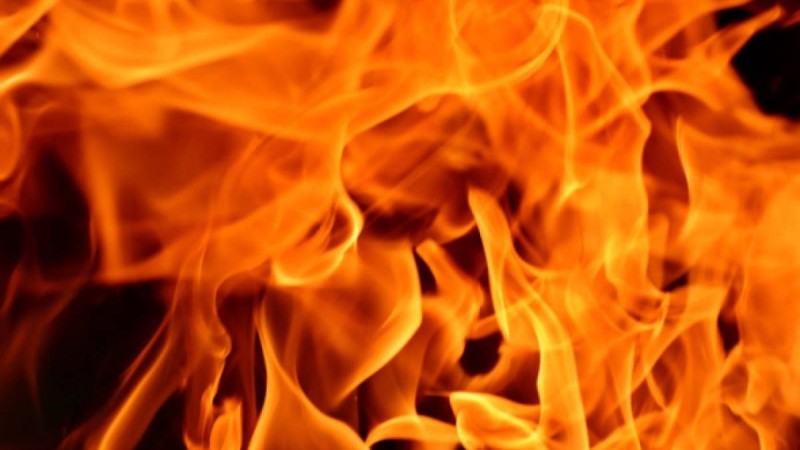 Ақтөбеде перзентханадан өрт шығып, жүкті әйелдер құтқарылды