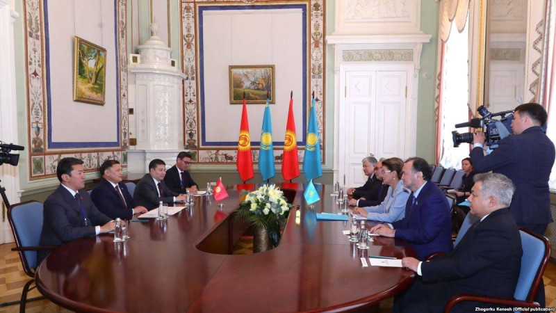 Дариға Назарбаева Ресейде қырғыз сенатының спикерімен кездесті