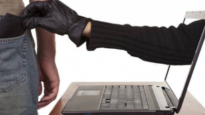 Алаяқтар кішкентай баланың еміне деп жиналған 800 мың теңгені үптеп кеткен