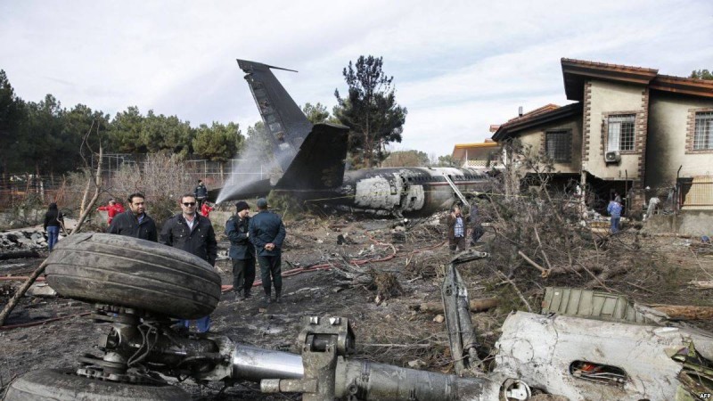 Ирандағы ұшақ апатынан бірнеше адам қаза тапты