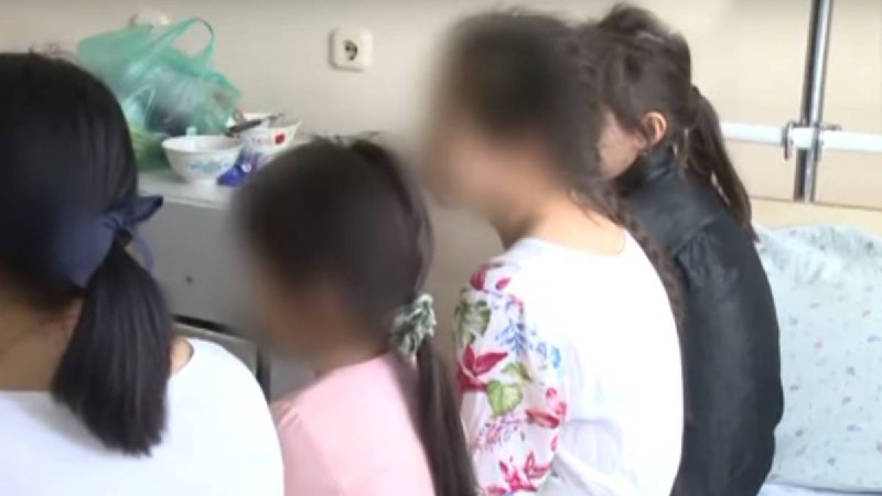 Өгей анасынан жәбір көрген үш қыз: Түркістан облысында шенеуніктер жаппай жазалана бастады - Қазақстан жаңалықтары