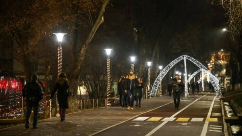 Алматыда тағы 120 көшеге энергия үнемдейтін жарықдиодты жарықтандыру орнатылады
