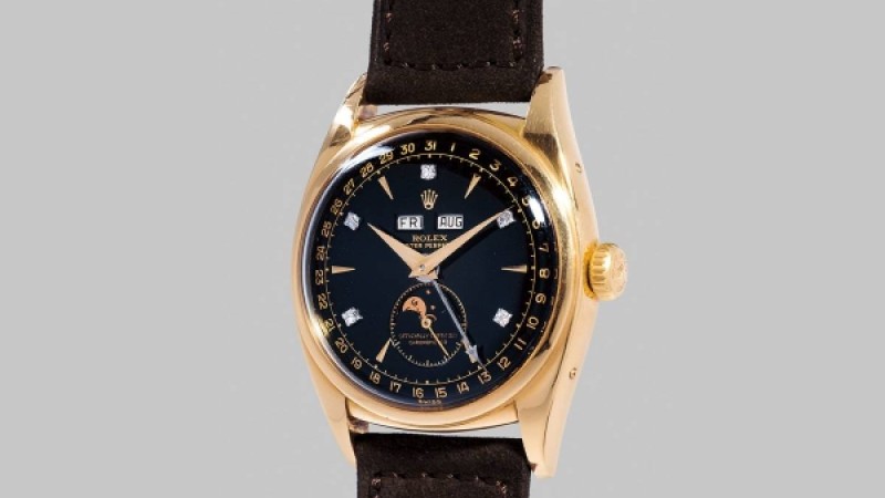 Фитнеске келген ер адамнын құны 10 мың АҚШ доллары тұратын сағатын ұрлап кеткен