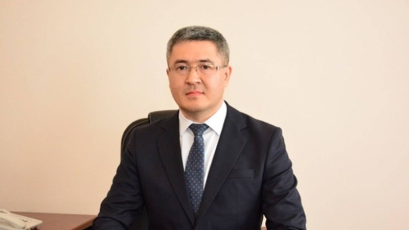 Ақмола облысында ағылшын тілінен сабақ беретін әкім елді таңғалмауға шақырды - новости Казахстана