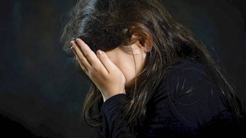 Жетісайлық әйел өгей қыздарын қалай азаптағанын дәптерге жазып отырған