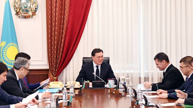 А. Мамин Түрікменстанның Министрлер кабинеті Төрағасының Орынбасарымен кездесу өткізді
