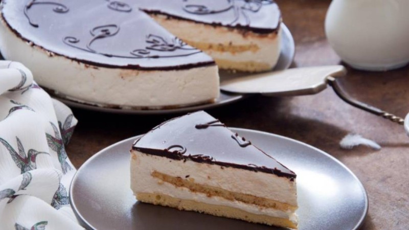 Дүкенде кезекте тұратын: Елордадағы әйгілі торт өндірушісін адамдарды улады деп айыптады - Қазақстан жаңалықтары