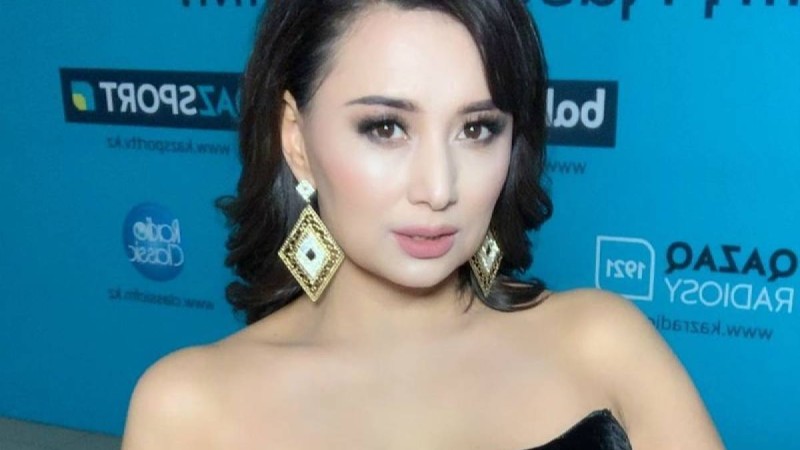 Мәдина Сәдуақасова ашық-шашық суретіне күйеуінің көзқарасы жайлы айтты - Қазақстан жаңалықтары