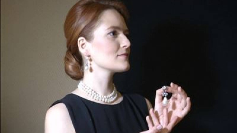 Мария-Антуанеттаның алқасы ы рекордтық сомаға сатылды