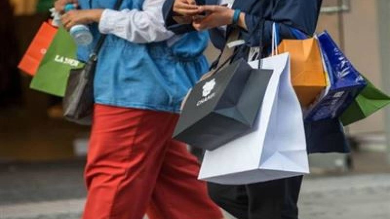 Науқас әйел интернет-дүкеннің жеңілдігіне бола отаны кейінге қалдырды