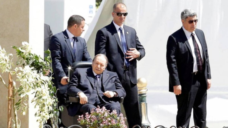 өздігінен жүре алмайтын президент сайлауға түспек