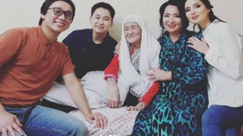 "Өмір өз дегенін алады": Қайраттың анасының жазбасы жұрттың жүрегін елжіретті - Қазақстан жаңалықтары