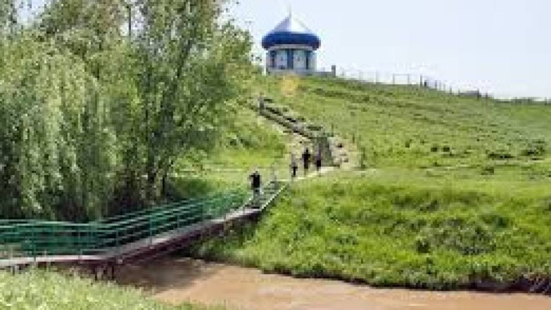 Көпшілік тәу етер киелі мекен...