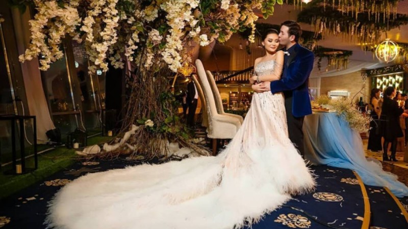 Баян Алагөзованың қызы тұрмысқа шықты