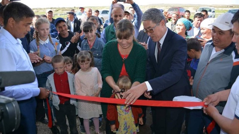 Түркістан облысында 20 жылдық мектеп түлектері көпбалалы сыныптасына үй салып берді - Қазақстан жаңалықтары