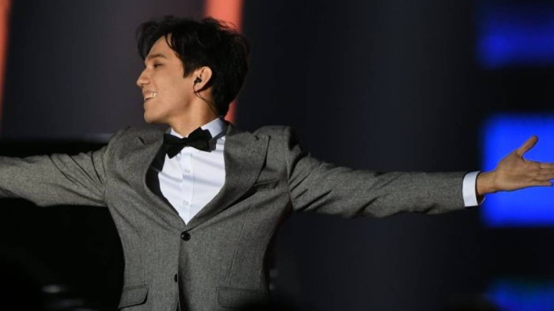 Димаш Құдайберген Өзбекстандағы тыңдармандарын таңғалдырды – видео