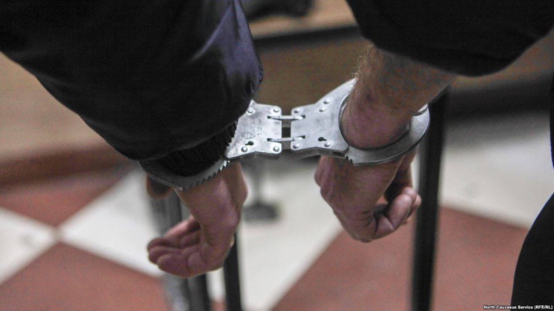 Нұр-Сұлтандық екі полицей есірткі сату бабымен сотталды