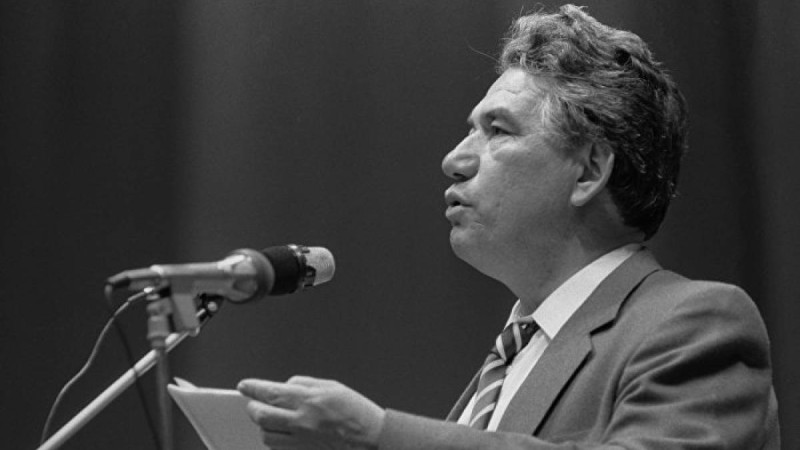 Шыңғыс Айтматов Назарбаевтың саясаты туралы не деп еді