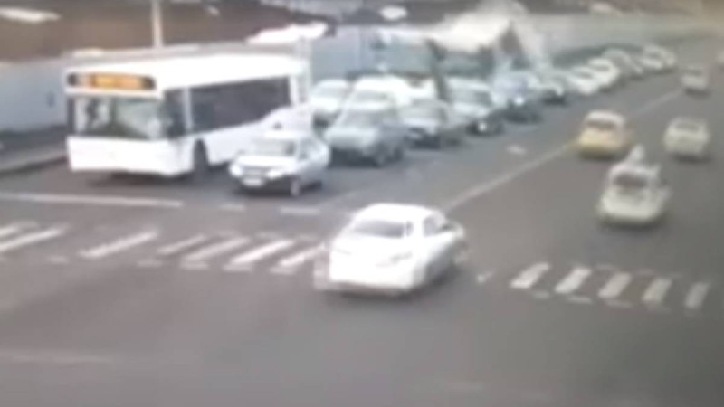 Нұр-Сұлтанда болған жантүршігерлік жол апаты кезінде түсірілген видео пайда болды (видео) - Қазақстан жаңалықтары