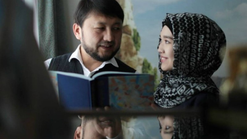 «Некесін қиып, ақ батасын бердік» : Мұхаммеджан Тазабеков 18 жастағы қызын ұзатқалы жатыр - Қазақстан жаңалықтары