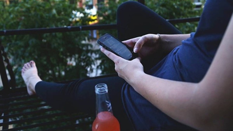 "Қыздығын сатып..." Ғалым қыздың тағдырын шоуға айналдырғандарды қатаң айыптады