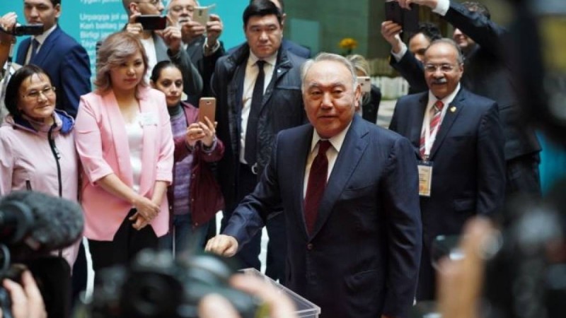 Нұрсұлтан Назарбаев кімдерге зор құрметпен қарайтынын айтты