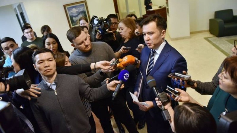 Министр тұрмыс құрмаған қыздарға қызықты статистиканы мысалға келтірді