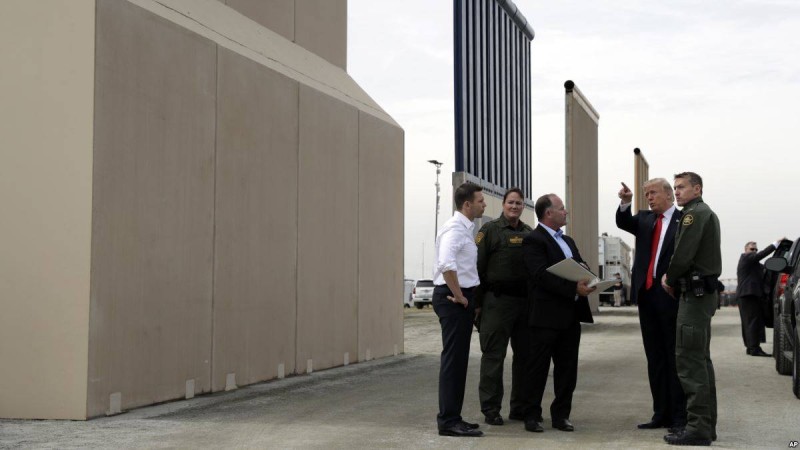 Трамп Мексикамен шекараға дуал тұрғыза ала ма?