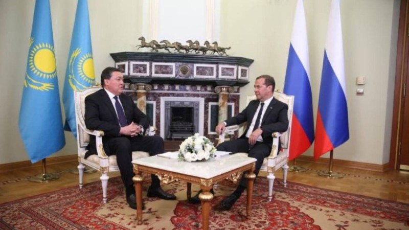 Асқар Мамин мен Дмитрий Медведев Татарстанда кездесті