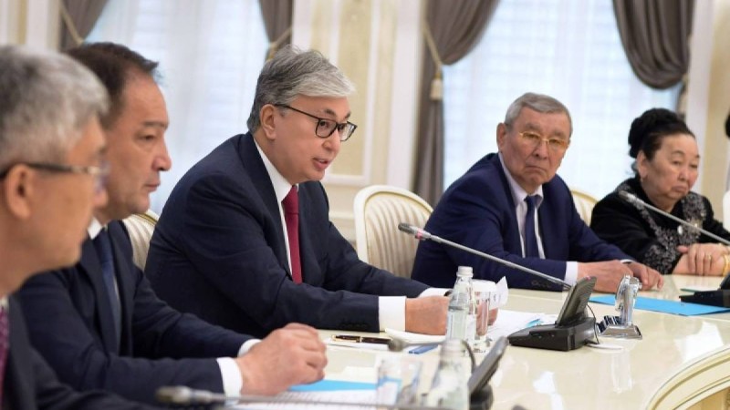 Тоқаев: Тек мұнайға сеніп өмір сүруге болмайды - Қазақстан жаңалықтары