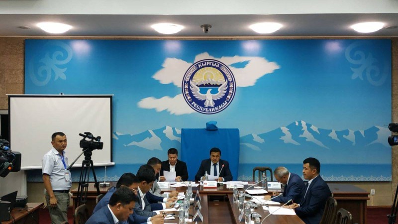 Арнайы комиссия Атамбаевқа тағылған айыптарды жариялады