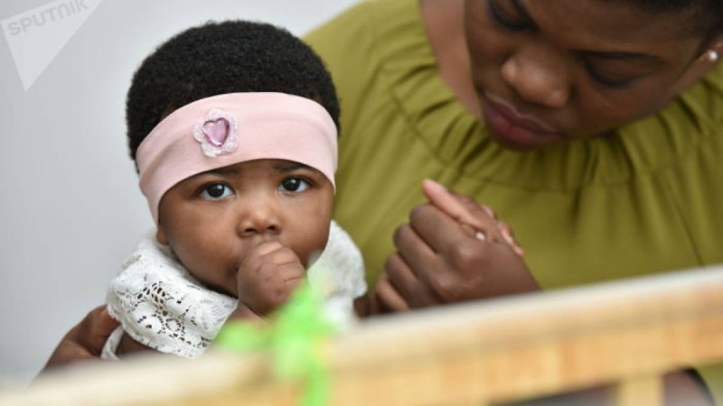 ЭКСПО-ға келіп, қазақтан сәби сүйген африкалық әйелге айыппұл салынды