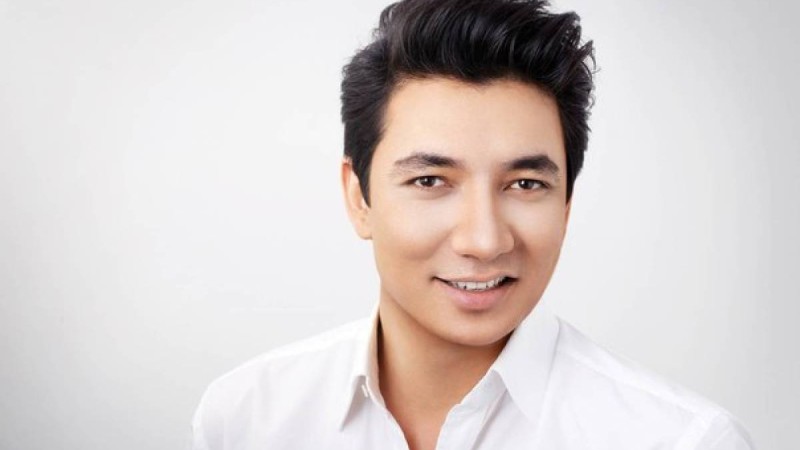 Алишер Каримов В океане глаз твоих тону (2019) mp3 скачать