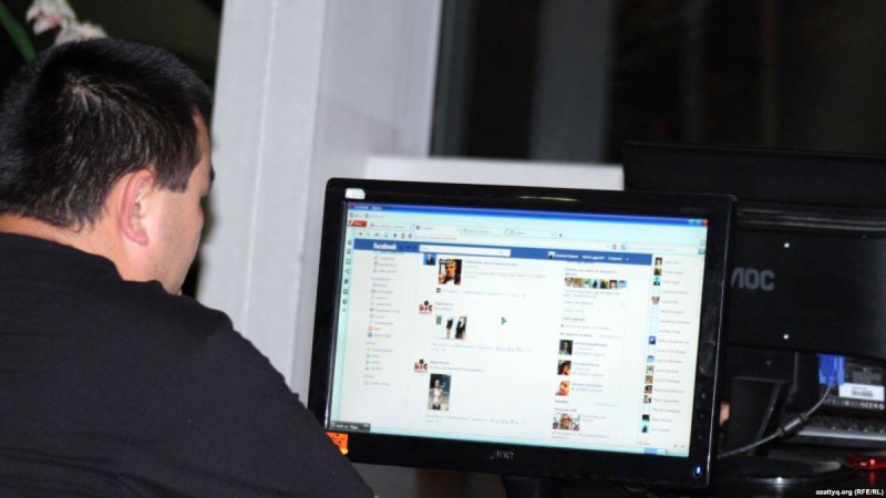 Абаев интернеттегі кідіріс туралы сұраққа жауап берді