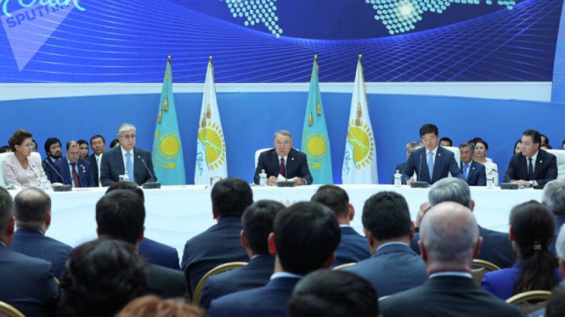 Назарбаев Nur Otan туын жұлып алуға қатысты пікір білдірді