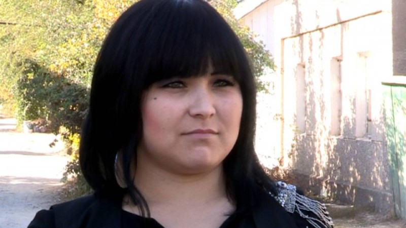 "Жертөледе ұйықтап, көгерген тамақ жедік": Мәскеуде құлдықта болған шымкенттік әпкелі-сіңлілер жанайқайын жеткізді - Қазақстан жаңалықтары