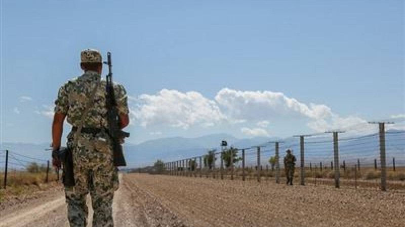 Атырауда шекарашыны бейтаныс адам пышақтап кетті