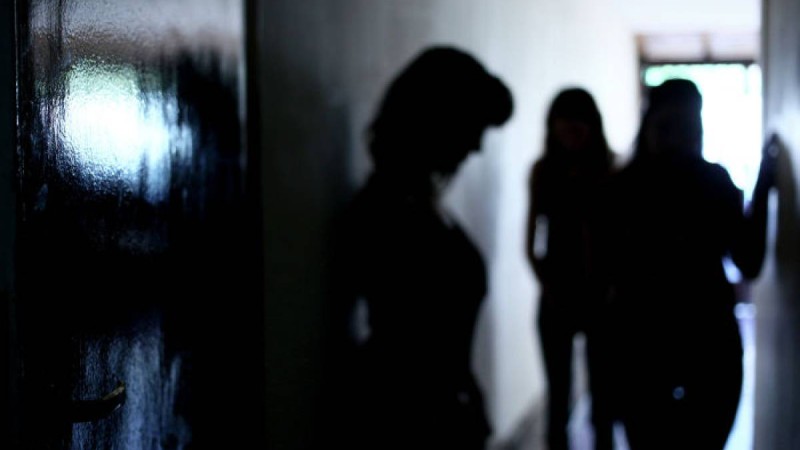 Ресейде 23 жастағы қыз өзіне ескерту жасаған кісіні пышақтап өлтірді