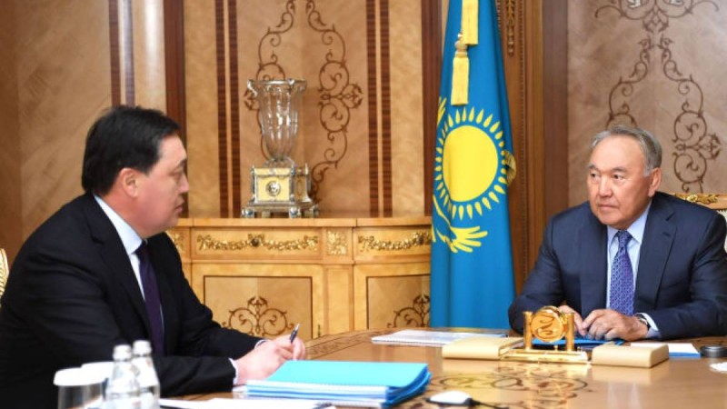 Нұрсұлтан Назарбаев Асқар Маминді қабылдады: олар не туралы сөйлесті
