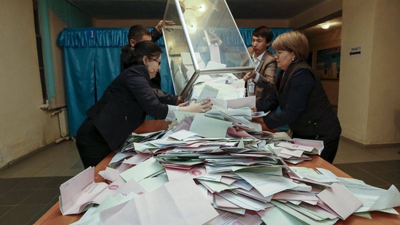 Бір топ бақылаушы сайлауды заңсыз деп тануды сұрады