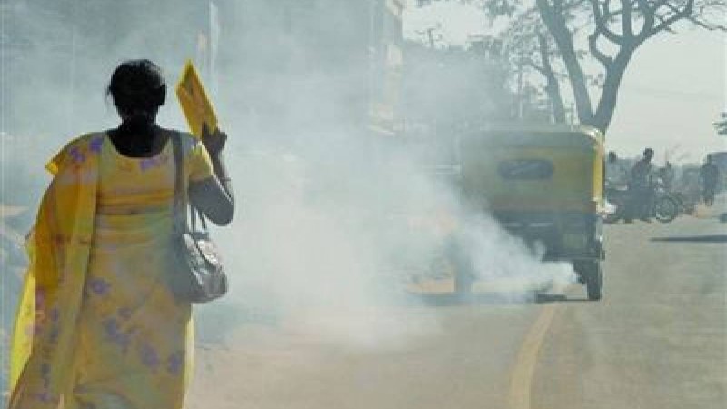 Қазақша Анекдот: Күйеуі мен әйелі бассейнде