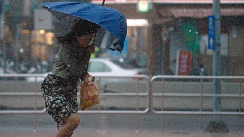 Үш өңірде дабылды ескерту жарияланды: ертеңге арналған ауа райы болжамы