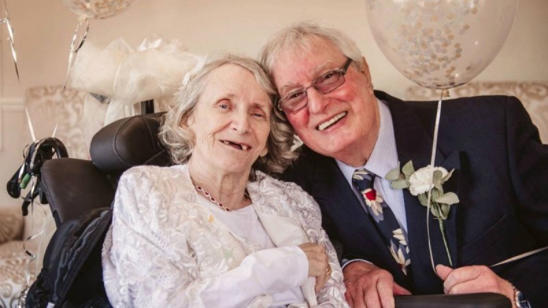 Ғашығына 42 жыл бойы ұсыныс жасаған қария «иә» деген жауапты 72 жасында бір-ақ естіді - Қазақстан жаңалықтары