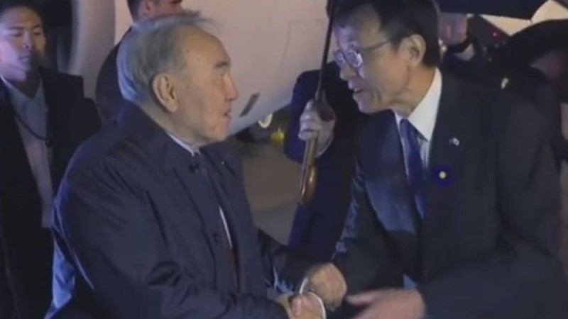 Назарбаев жапон императорының таққа отыру рәсіміне қатысып жатыр