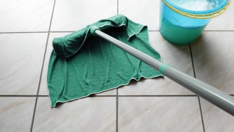 Ақтөбеде студенттерге дәретхана жуғызған оқытушы жазаланды  - Қазақстан жаңалықтары