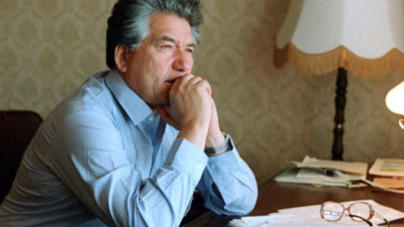 13:05 Ш.Айтматов. Мойынқұмдағы ақырзаман