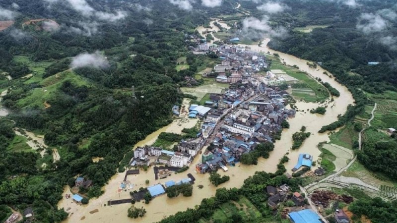 Видеошок: Лайлы су тасқыны кесірінен 4,5 млн адам зардап шегіп, 49 адам қаза тапқан