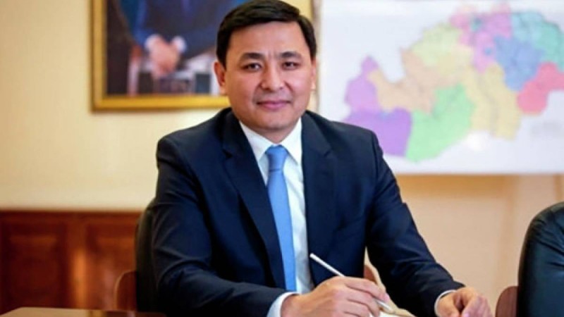 Нұр-Сұлтанның әкімі Алтай Көлгінов әлеуметтік желіде: Facebook, Twitter, Instagram