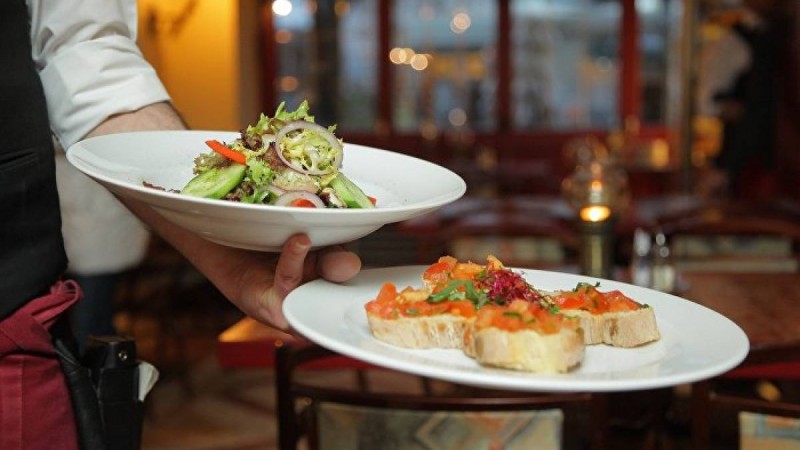 Францияда мейрамханаға келген адам даяшыны өлтіріп кетті